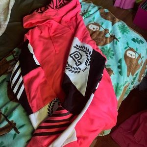 VS pink pullover hoodie